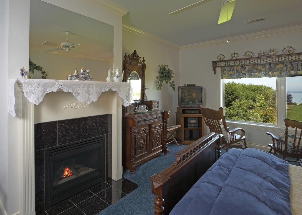 Sea Cliff Gardens Bed & Breakfast Port Angeles Ngoại thất bức ảnh