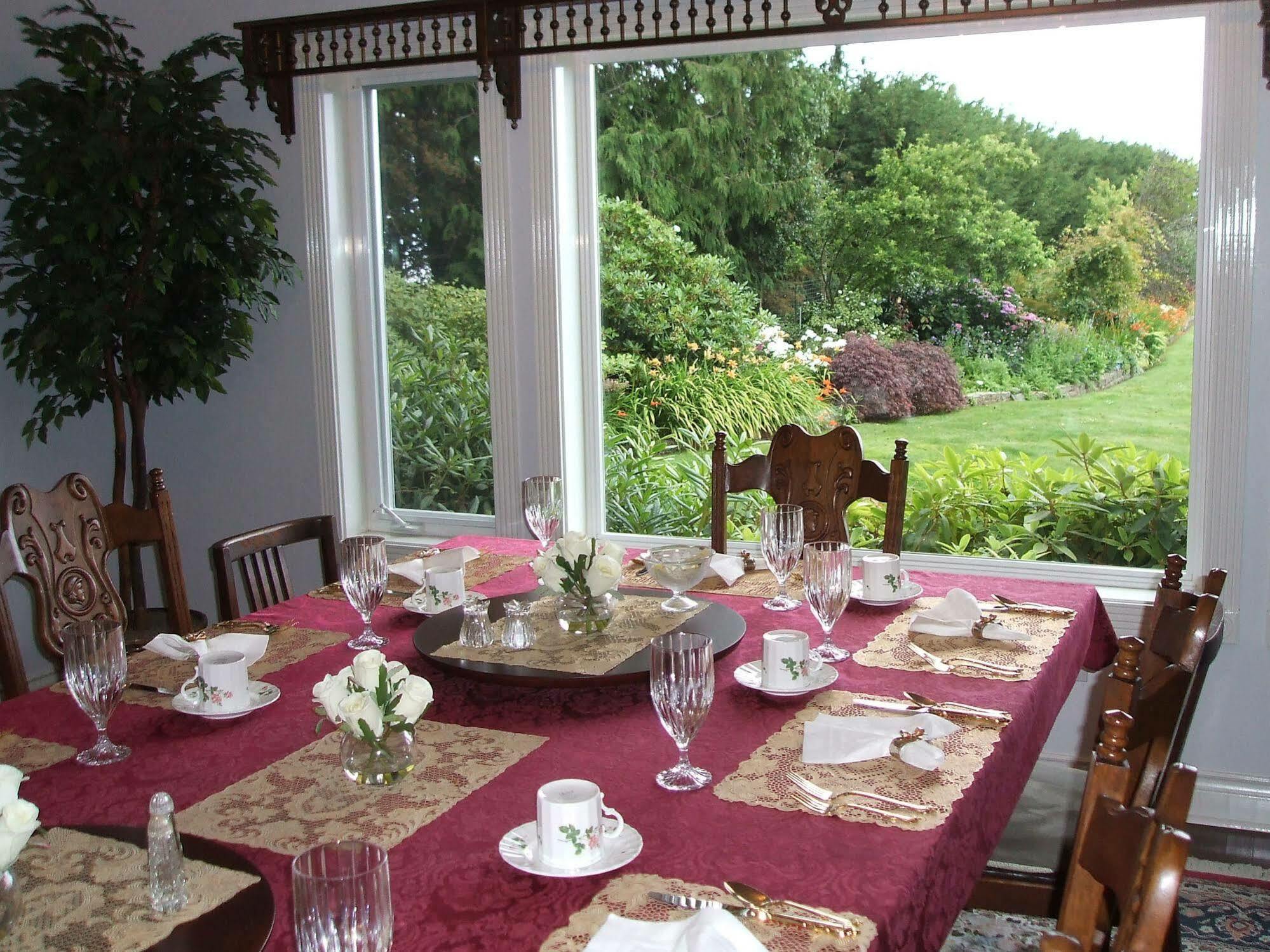 Sea Cliff Gardens Bed & Breakfast Port Angeles Ngoại thất bức ảnh