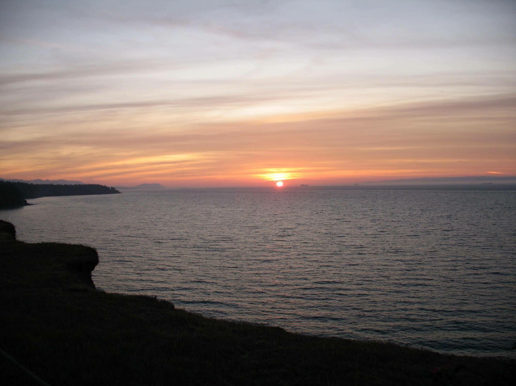 Sea Cliff Gardens Bed & Breakfast Port Angeles Ngoại thất bức ảnh
